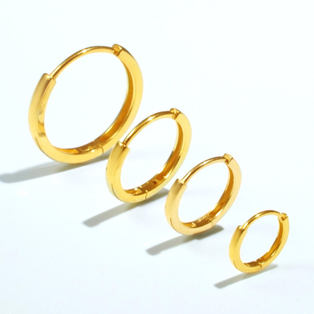 18K Gold Hoop Earrings