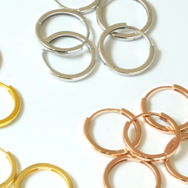 18K Gold Hoop Earrings